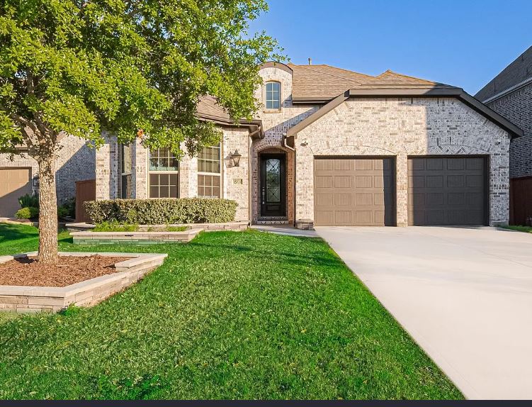 For Sale - 18107 Callander Ave