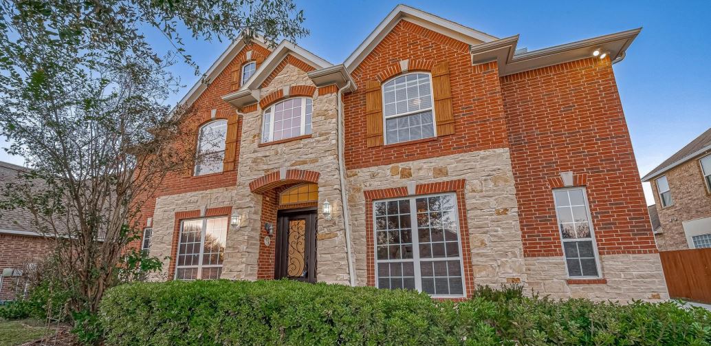 For Sale - 17022 Huttons Court Ln